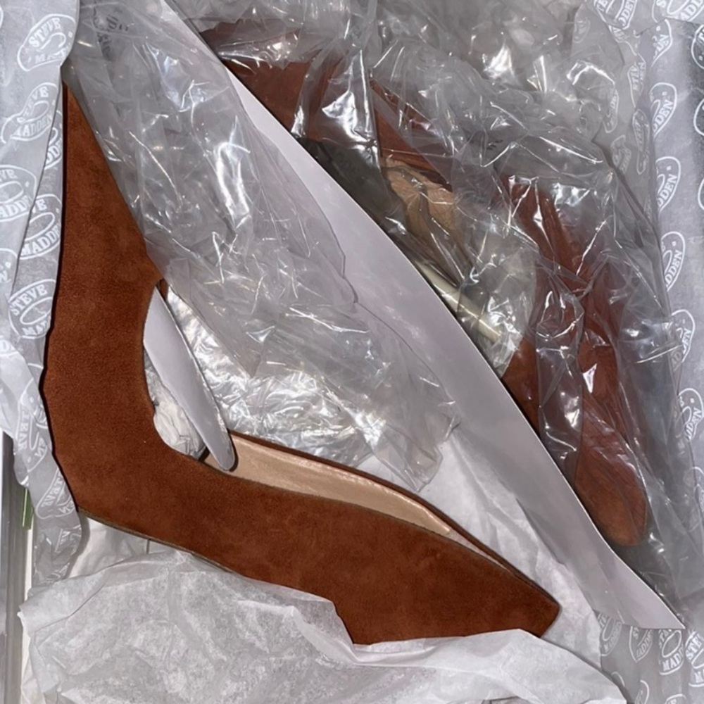 Steve Madden Daisie Chestnut Pump